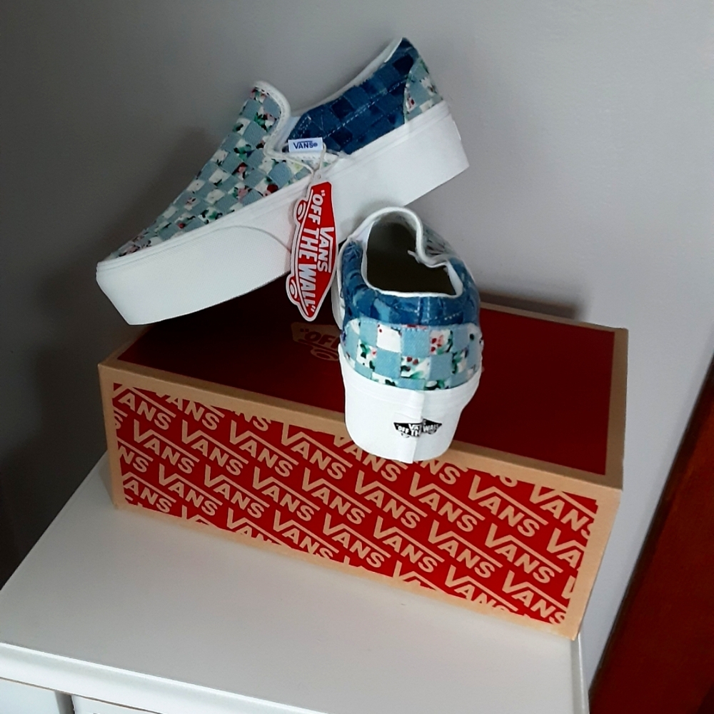 Vans size 7 womens stackform denim floral